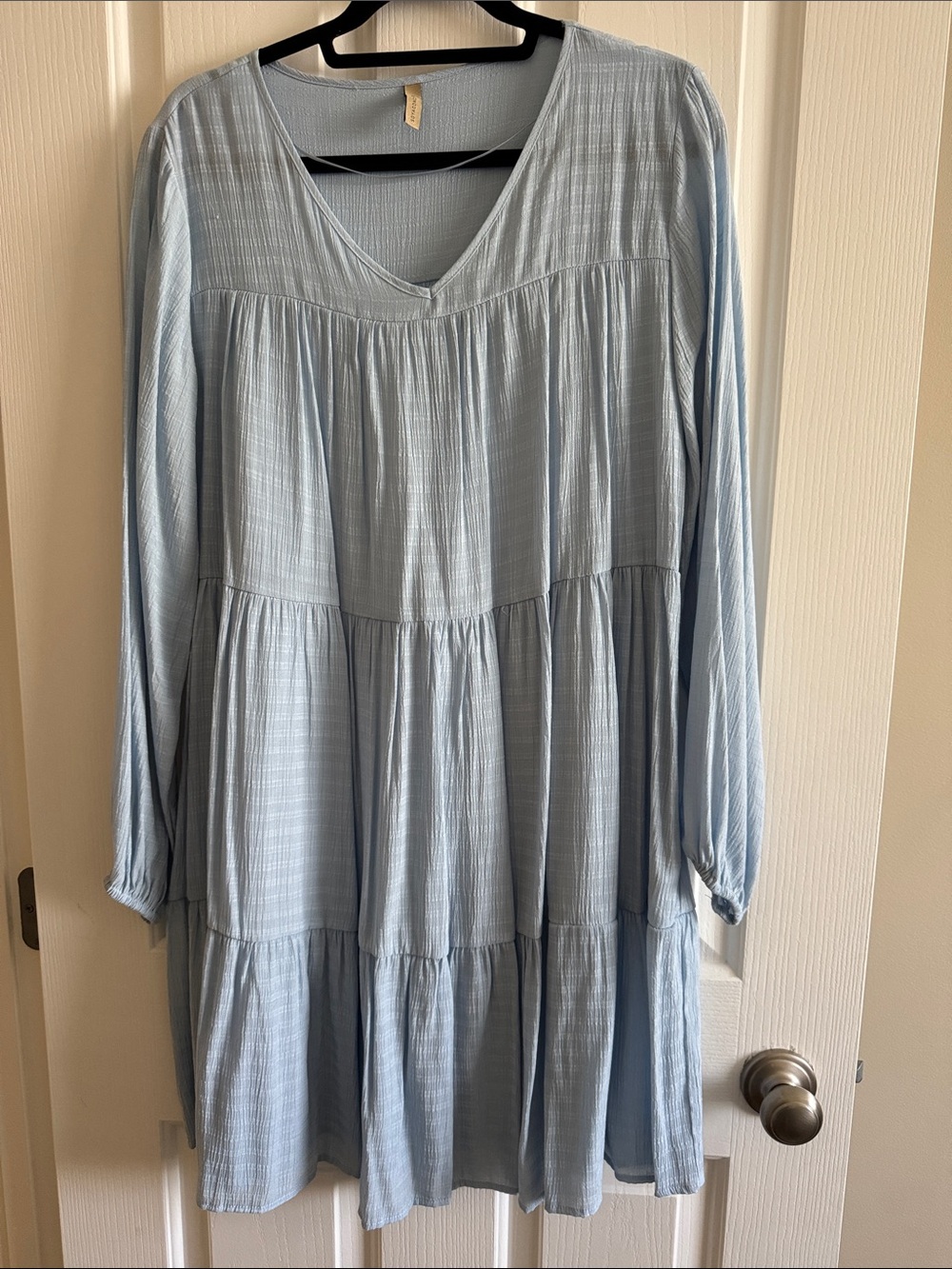Light Blue Tiered V-Neck Long Sleeve Women's Dress wash n wear !